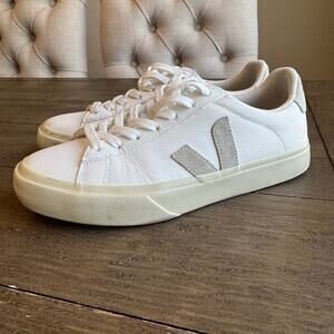 Veja Womens Size 7 EU 38 Campo Chromefree White / Natural Suede Low Top Sneakers